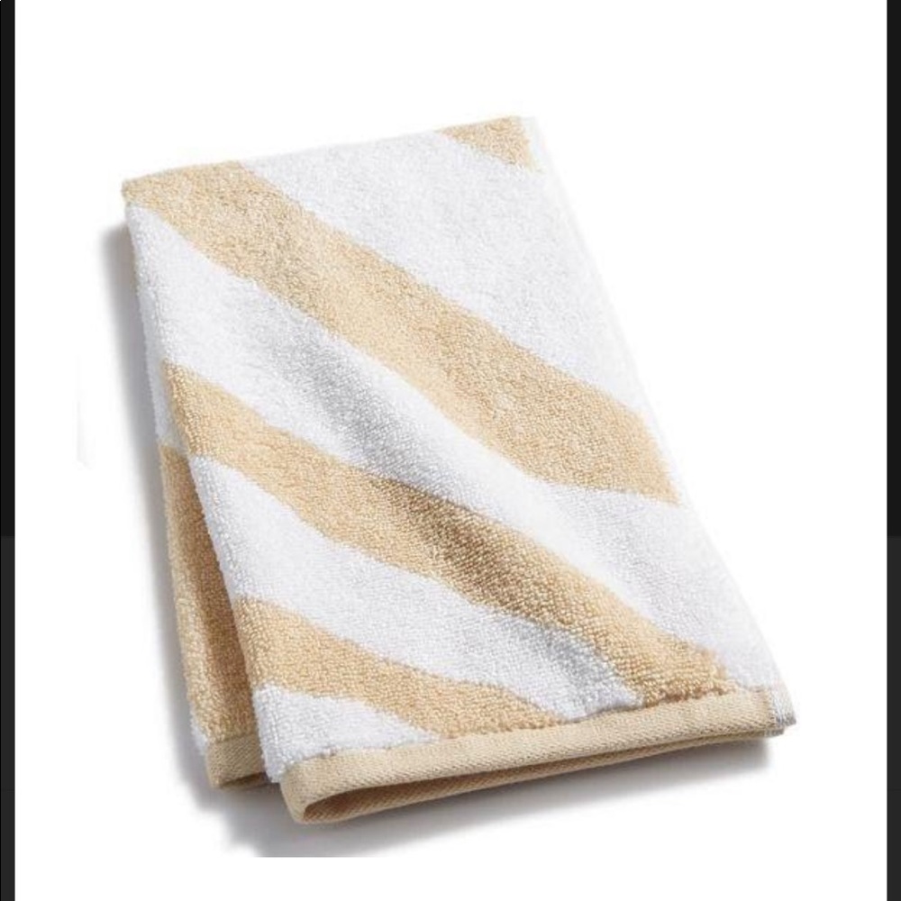 WHIM by Martha Stewart Zebra Print Bath Towel NWT